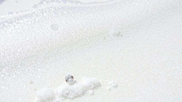 edta binds calcium ions