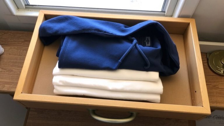 fold flat avoid hangers