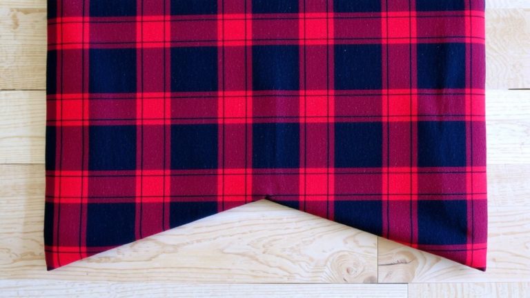 fold tartan along grid lines