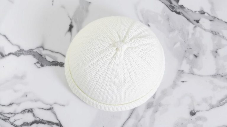 stuff knit hats with tissue